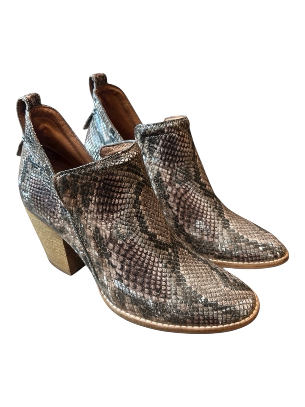 Jeffrey Campbell Shark Snake Leather Ankle Bootie Size 9US